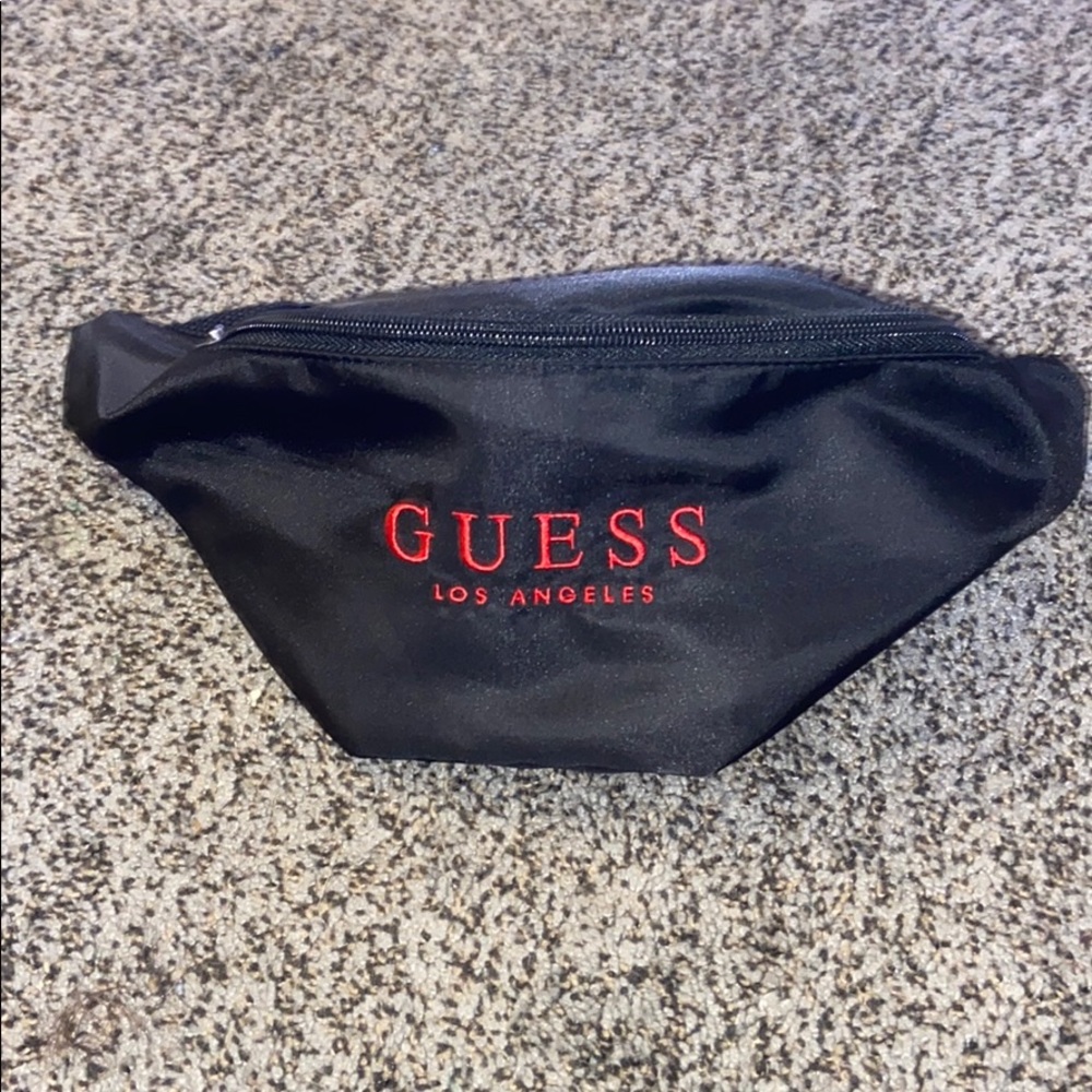 Guess Fannypack